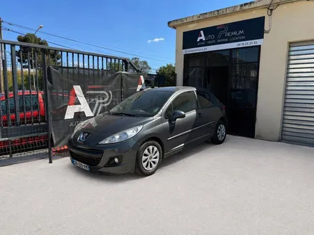 Peugeot 207+ 1.4 tu moteur tu 75cv / kit distribution neuf / kit embrayage neuf
