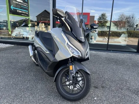 Honda forza suivi honda