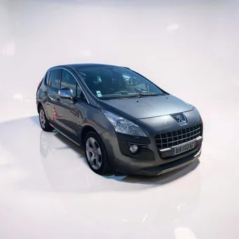 Peugeot 3008 1.6 HDI112 FAP PREMIUM PACK