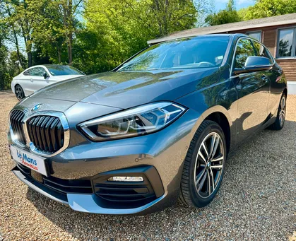 BMW SERIE 1 (F40) 118D 150CV BUSINESS DESIGN BVA 1ère MAIN