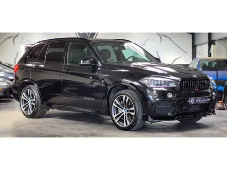 BMW X5 M50d TURBO 381 / INTERIEUR INDIVIDUAL / Bang & Olufsen / TOIT PANO / TETE HAUTE / ATTELAGE