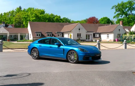Porsche Panamera 4 E-Hybrid - Première main - Configuration exceptionnelle - Peu kilométrée - Excellent état - Garantie