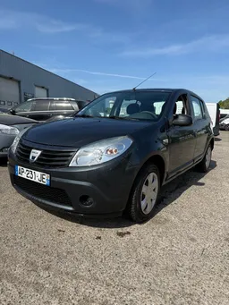 Sandero 1.4 mpi ess gpl 75cv 1er main clim ct ok GARANTIE