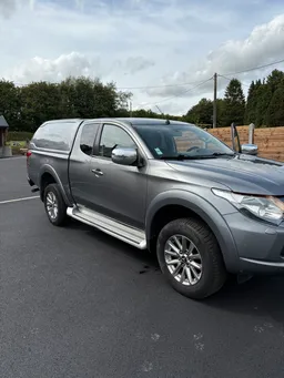 Mitsubishi l200