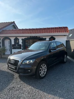 Audi q5 3.0 tdi v6 quattro s tronic 7 240ch avus