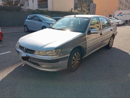 2 Peugeot 307 et Peugeot 406 moteur 2L 90ch hdi