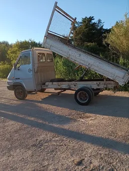 Renault Master b110 benne ( poids lourds déclassé)dans l état tourne nikel