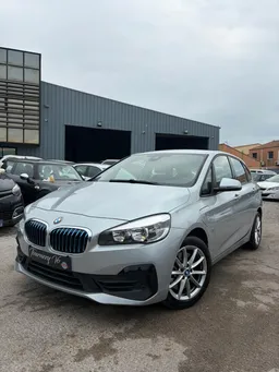 Bmw Série 2 LCI Active Tourer 225xe 1.5 i 12V 224 Plug in Hybrid 4x4 136 cv Boîte auto MN