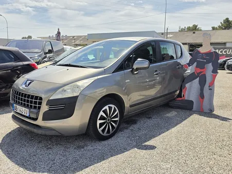 Peugeot 3008 1.6 HDI110 FAP CONFORT PACK