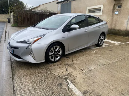 Toyota prius 1.8 vvt-i 122 hybrid dynamic