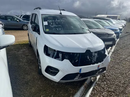 "Accidenté" Renault Kangoo VP III 1.5 BlueDCi 115 Techno / GP125