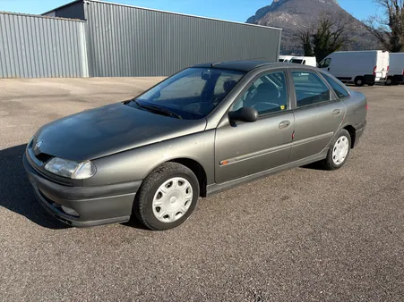 Renault laguna rte 1.8 i 95 cv