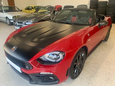 ABARTH 124 SPIDER 170cv BOITE MECANIQUE ROUGE / CAPOT NOIR