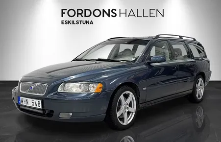 VOLVO V70 2.5 T MOMENTUM 210 ch BVM - COURROIE OK - ATTELAGE - 159900 km