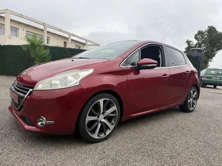 Peugeot 208 1.6 E-HDI FAP FELINE 5P