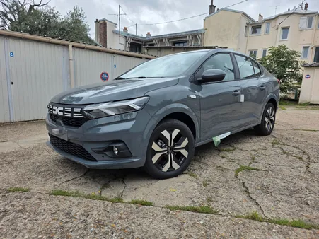 Dacia logan 1.0 tce 100 cv bvm Véhicule Neuf prix hors taxe vente pour l'export uniquement