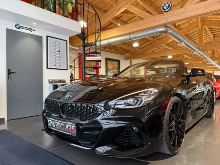BMW Z4 M40i 340cv BVA8 G29 M PERFORMANCE "UNIQUE" Black-Sapphire Cuir Vernasca Blanc Ivoire 02/2022 "1ERE MAIN" 24.000 km "ETAT NEUF" *LIVRAISON POSSIBLE