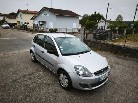FORD Fiesta
ER-141-XZ - V Phase 2 1.3 i 70cv