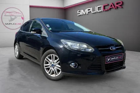 FORD FOCUS 1.0 SCTi 125 EcoBoost S&S Titanium / DISTRIBUTION OK / RÉVISION OK / GARANTIE 12 MOIS