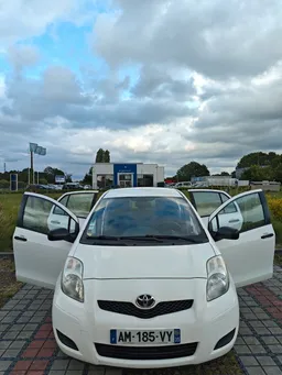 Toyota yaris 1.0 - 69 vvt-i in