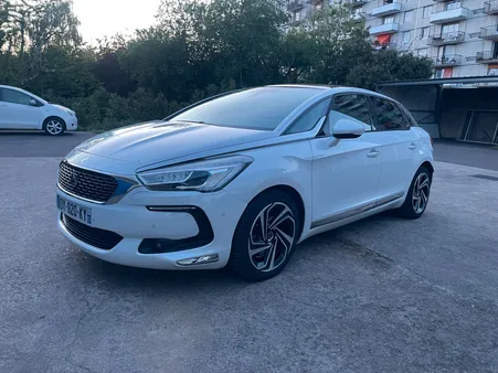 DS5 2.0 HDi 200 Hybrid4 4X4 ETG6 S&S 163 cv SPORT CHIC
