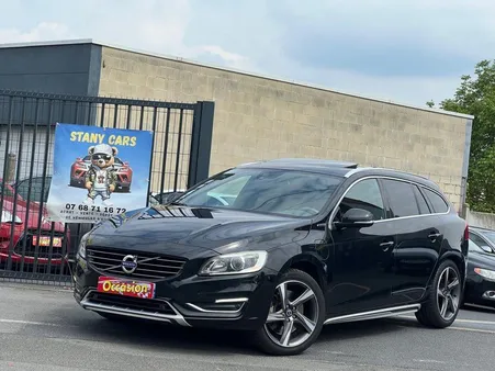 Volvo v60 r-design plug-in hybride D6 AWD 2.4d 215+68ch rechargeable