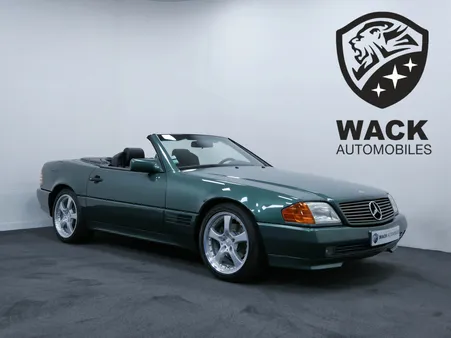 Mercedes-Benz SL 300 190 CV / ÉTAT EXCEPTIONNEL / TRÈS FAIBLE KILOMÉTRAGE / BOITE MÉCANIQUE / VERT MALACHITE