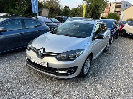 Renault MEGANE 3 1.5 dci 110ch GPS/CLIM.A/REG/LIM/LED/ATTELAGE/RADAR AR