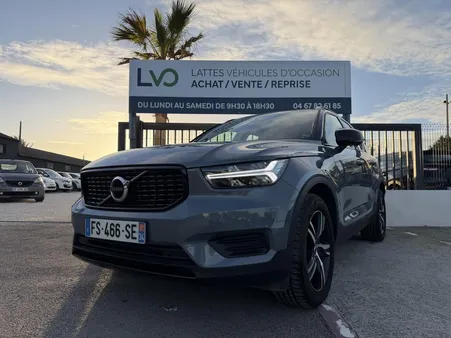 VOLVO XC40 D4 AWD 190 CV BVA Geartronic 2020 90 000 KM FEUX LED / CARPLAY / JANTES ALU