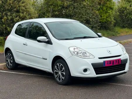 Renault Clio 3 PH2 Collection / 1.2 75cv / Climatisation / Vitres elec / Entretien Renault