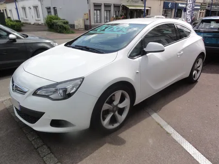 Opel astra gtc j