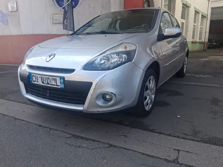 RENAULT CLIO 3 PHASE 2 1.2i 75CH 1 ER MAIN