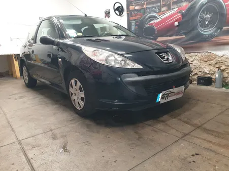 PEUGEOT 206 + 1.4 HDi