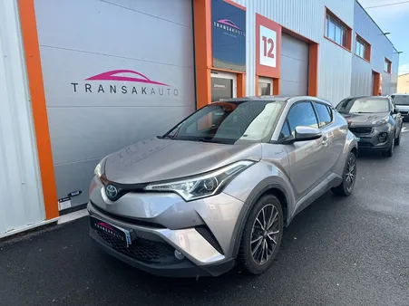 TOYOTA C-HR HYBRIDE 122h Distinctive *Entretien TOYOTA pour la vente