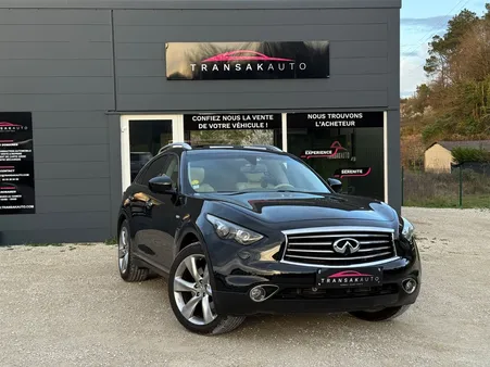 Infiniti FX30 D 3.0 V6 S PREMIUM BOSE EDITION / Entretien Complet