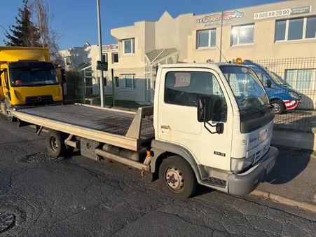 Nissan Cabstar 3.0 125ch / Plateau coulissant / Treuil / Prise de force / Moteur refait à neuf / Factures