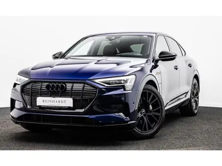 AUDI E-TRON 50 313ch S Line e-quattro - bleu navarre - tête haute