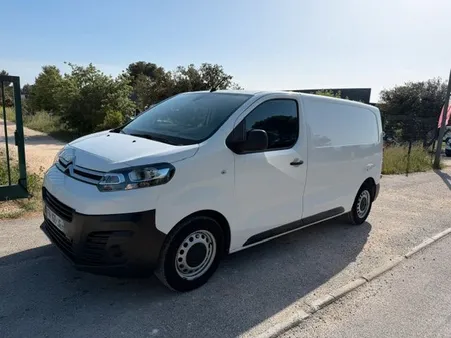 ✅ CITROEN JUMPY 1.5 HDI 100 CV 3 PLACES TAILLE M GPS DISTRI + POMPE A EAU FAIT SUIVI CITROEN ➡️ garantie 1 an et 10 825 HT TVA RECUPERABLE