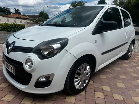 RENAULT Twingo - II Phase 2 (X44) 1.5 dCi FAP eco2 75 cv IDEAL JEUNE PERMIS - PACK Authentique - CLIMATISATION - REGULATEUR DE VITESSE - VITRES ELECTRIQUES