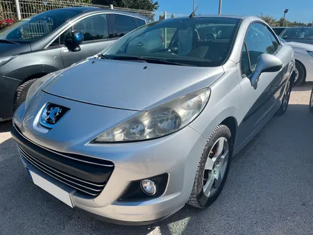 PEUGEOT 207 CC Ph2 1.6 HDI 112 Sport Pack. BV6 Révisée et Garantie 12 mois