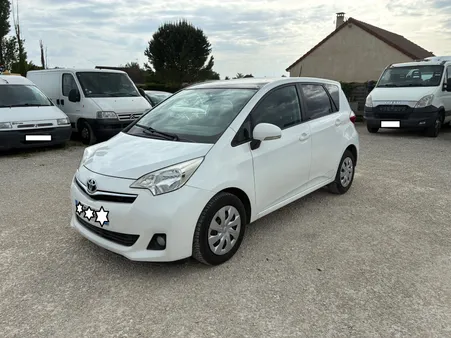 TOYOTA Verso S 1.4 D-4D 90 Dynamic