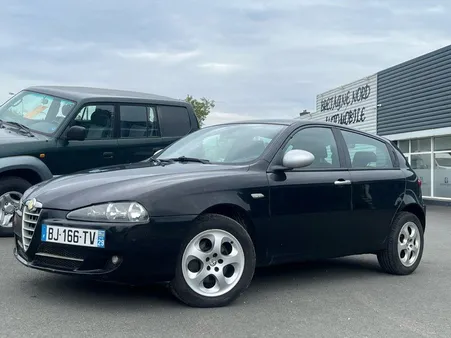 Alfa 147 jtd garantie jusqu’à 60 mois 181 000 kms