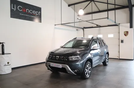 Dacia Duster II (2) 1.5 DCI 115 ch Blue Prestige 4X4 - Origine France - Suivi Complet - 62'325 km - Attelage - Caméra de recul - Roue de secours - Jantes 17"