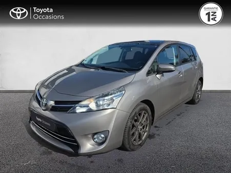 Toyota Verso 112 D-4D FAP Feel SkyView 5 places