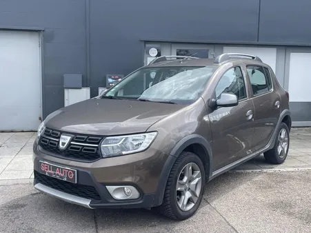 Dacia Sandero II (B52) 0.9 TCe 90ch Stepway 1 ERE MAIN 67350 KM GARANTIE NATIONALE 12 MOIS