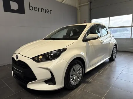 Toyota Yaris 116h Dynamic 5p MY22