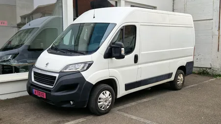 Peugeot Boxer Fg II 335 L2H2 2.0 BlueHDi 130 S&S Premium Pack 7800e HT 9360E TTC