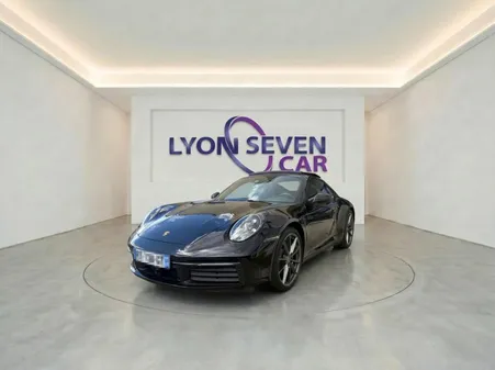 Porsche 911 VI (992) 3.0 385ch