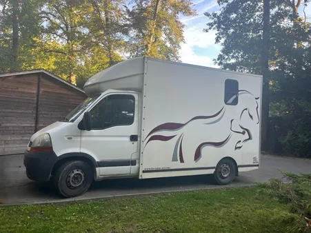 Camion 2 chevaux ACR - Renault Master - Grande sellerie fermée -2007 - 219 500km-