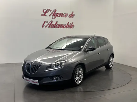 Delta 1.6 jtd 120 ch Platino / Radar / Climatisation Auto / Régulateur /